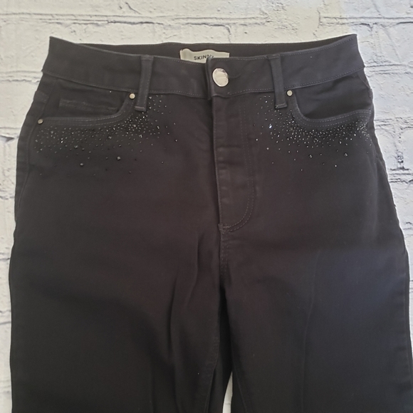 High-waisted Rhinestone Jeans - Picture 2 of 4